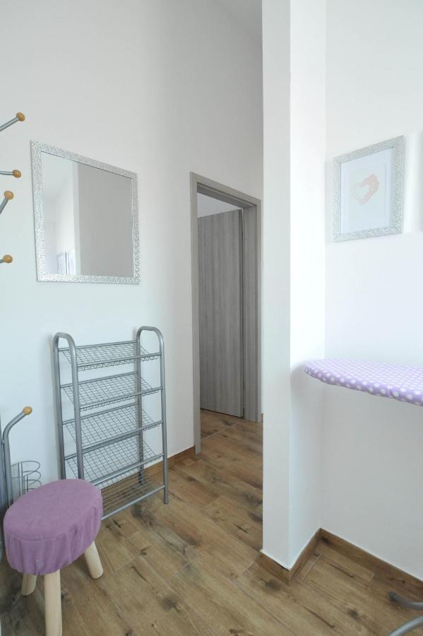 Apartmani Rebecca วีร์ ภายนอก รูปภาพ